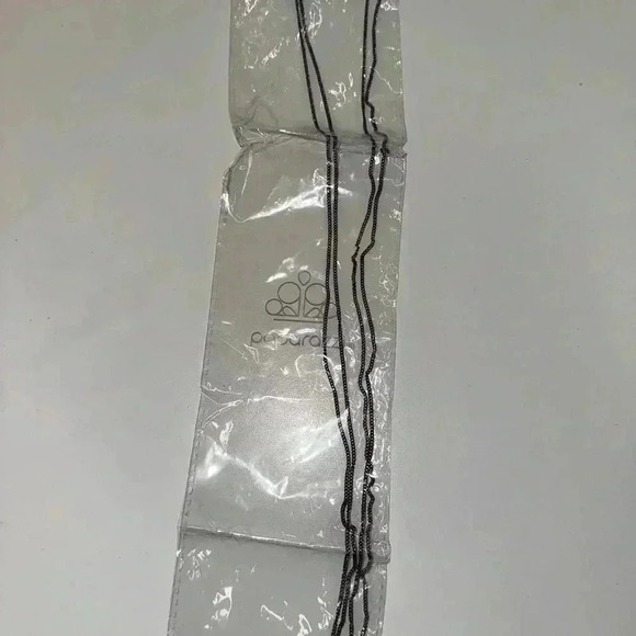 Women's Paparazzi Necklace Gunmetal Silver with earrings NEW! - Picture 5 of 8